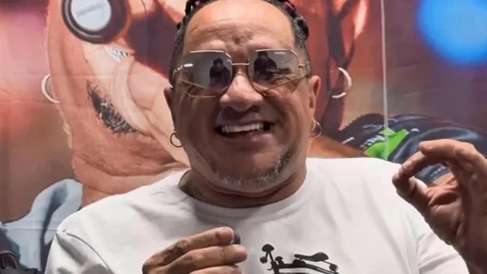 Cantor de pagode Kinho do Rodo morre após passar mal na Bahia